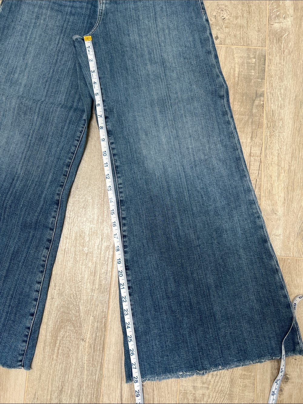 Frame Denim - Picture 7 of 9